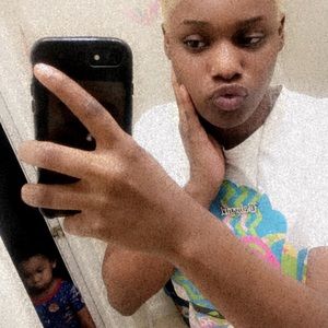 Meet your Posher, Brenya